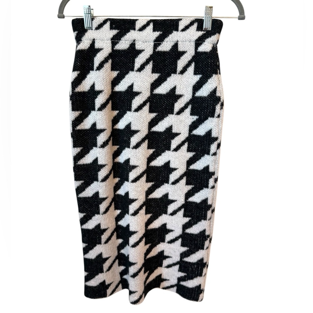 Black & White Houndstooth Knit Skirt Small - Picture 7 of 9